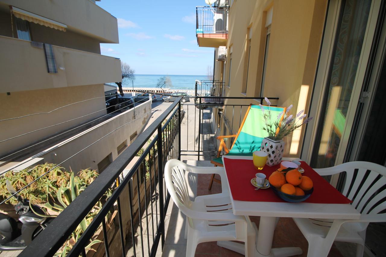 Dea Beach Cefalu Exterior photo
